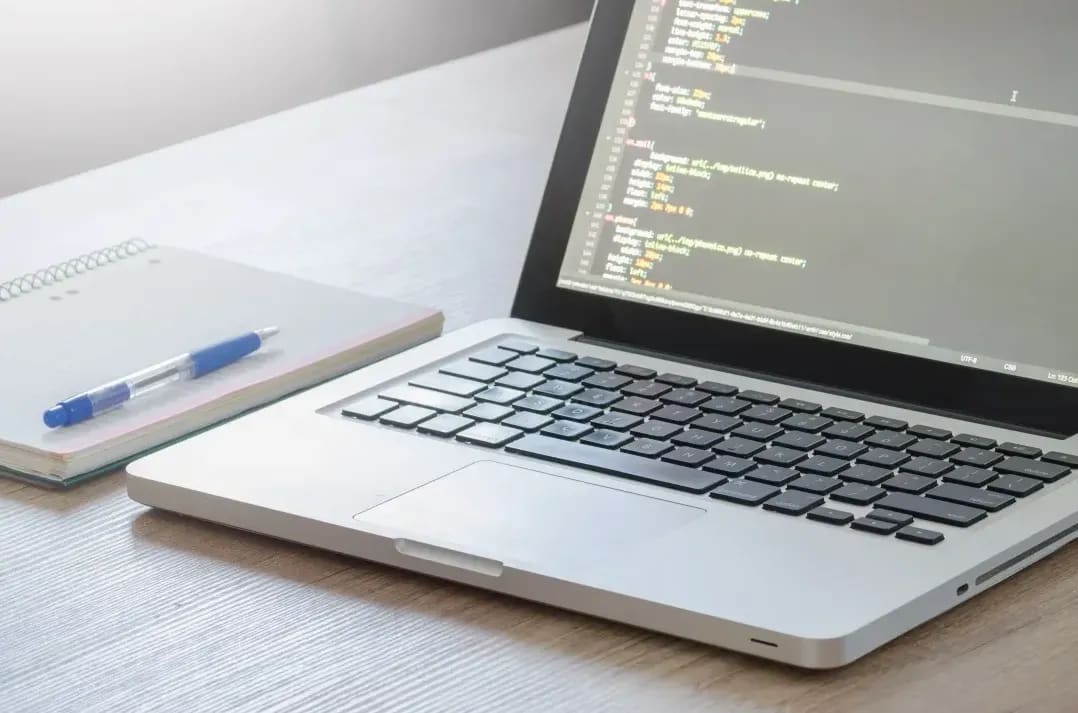 Warum Kinder beim Programmieren zuerst Fehler machen dürfen